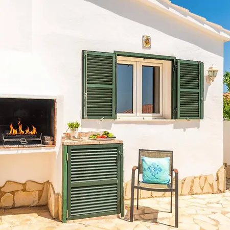 Villa Ingrid Porter By